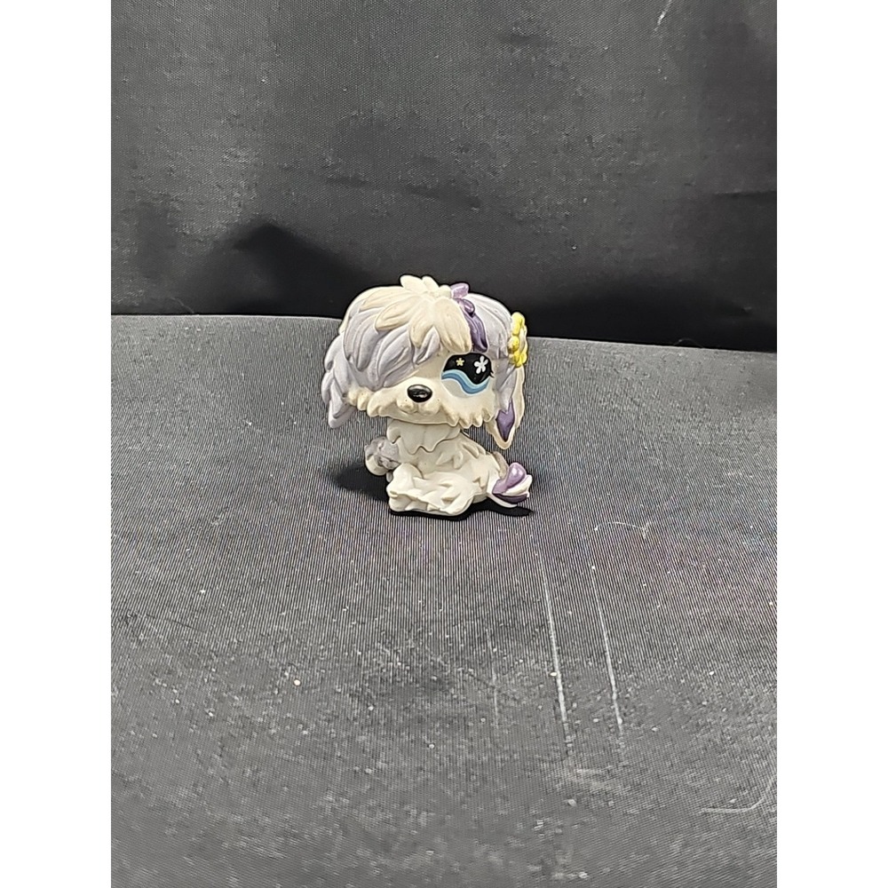 Littlest Pet Shop LPS #466 Gray White Sheepdog Yellow Flower, Blue Flower Eyes
